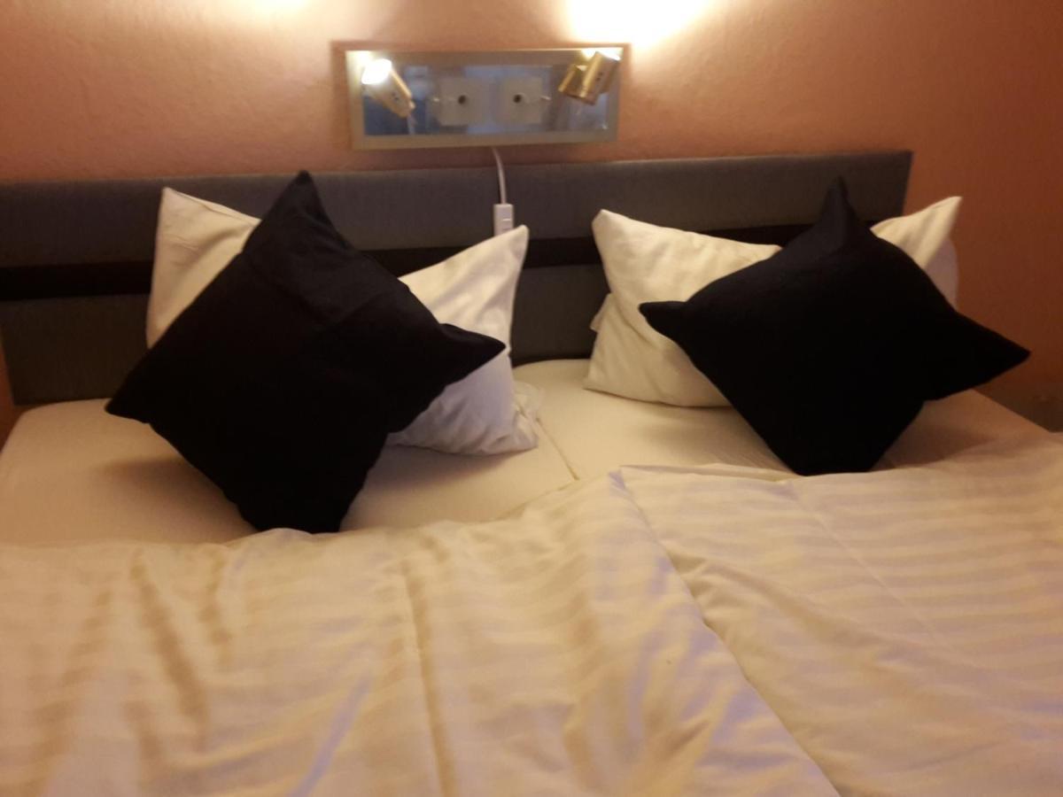 Ferienwohnung Dresden West エクステリア 写真